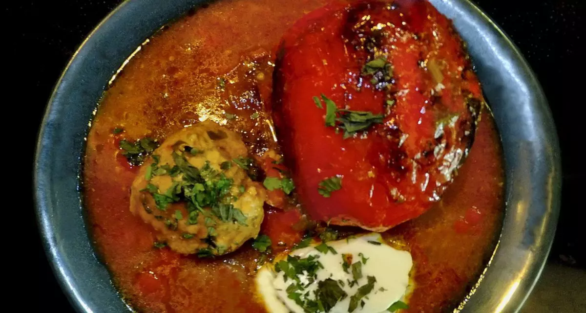 Gefüllte Paprika | Wikipedia | Sacha47 | CC BY-SA 4.0