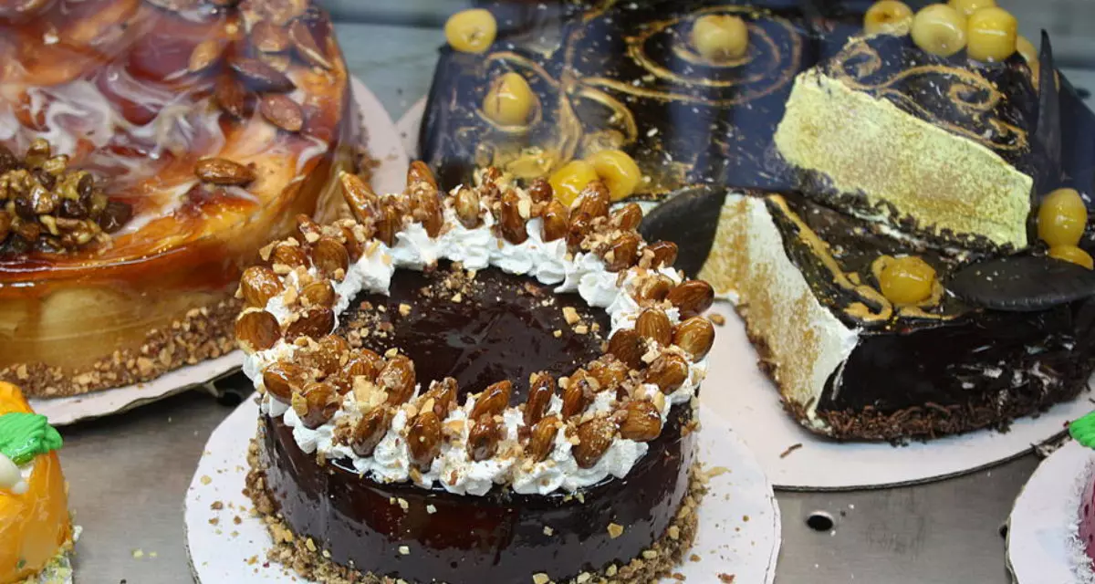 Garash und andere Torten in Sofia | Wikimedia | Apostoloff | CC BY-SA 3.0