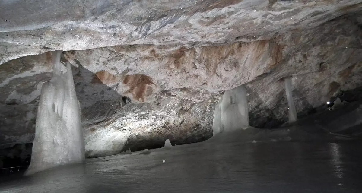 Eishöhle von Dobsina| dariusz woźniak | Wikipedia | CC BY-SA 3.0 