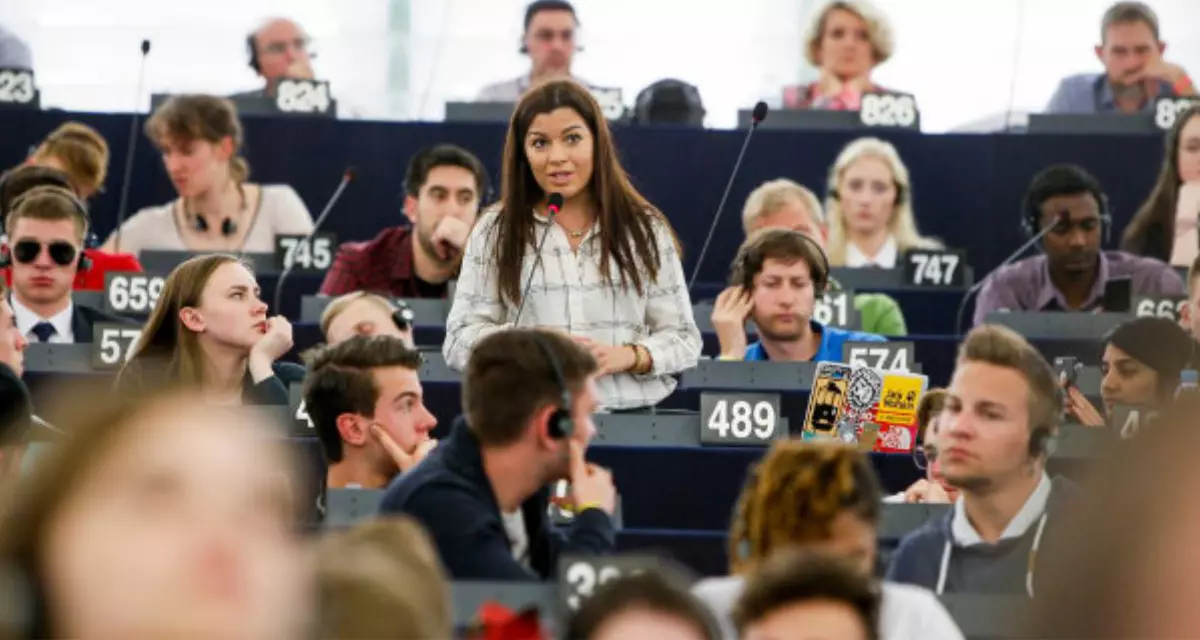 Citizen and Youth meetings should set the tone for EU reform, according to the resolution adopted on Wednesday. Foto: © Europäische Union, 1995-2021
