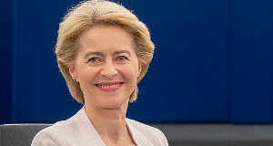Kommissionspräsidentin Ursula von der Leyen, 16.Juli 2019. Foto: Wikipedia, © European Union 2019 – Source: EP